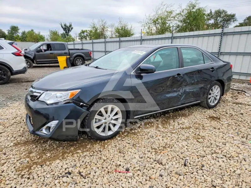 2013 Toyota CAMRY photo