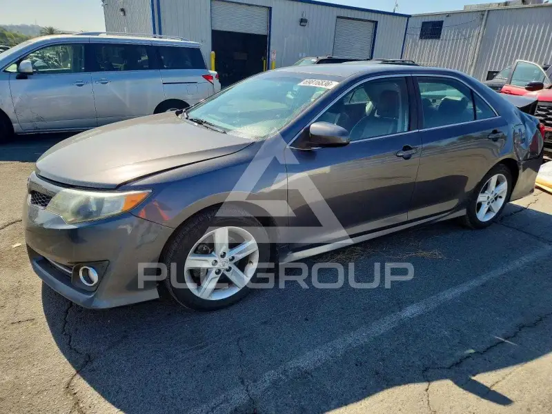 2013 Toyota CAMRY photo