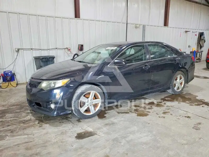 2013 Toyota CAMRY photo