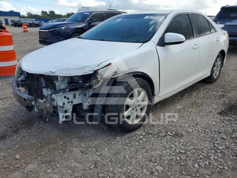2013 Toyota CAMRY photo