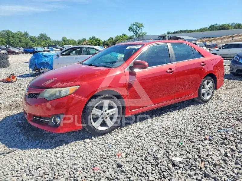 2013 Toyota CAMRY photo