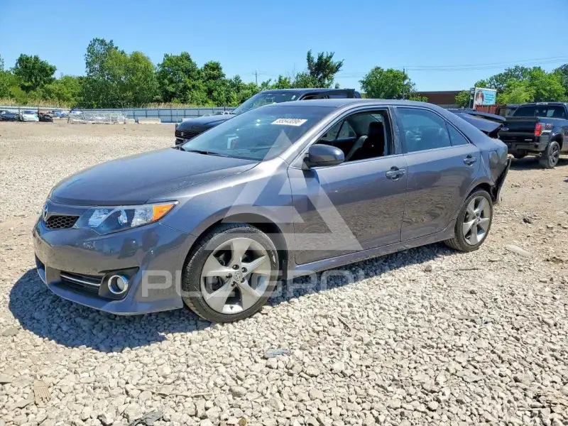 2013 Toyota CAMRY фото
