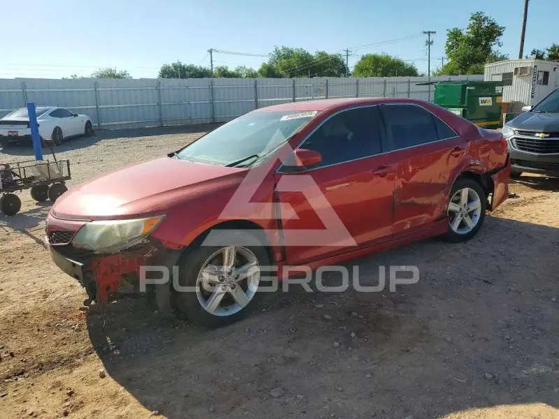 2013 Toyota CAMRY фото