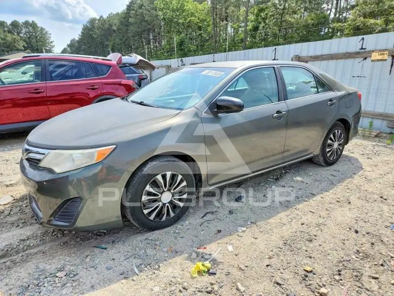 2013 Toyota CAMRY фото