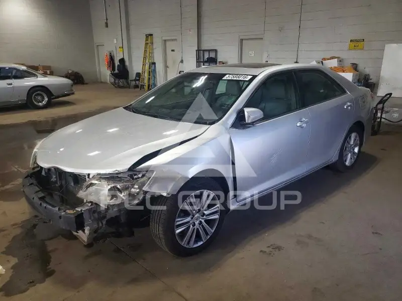 2013 Toyota CAMRY фото