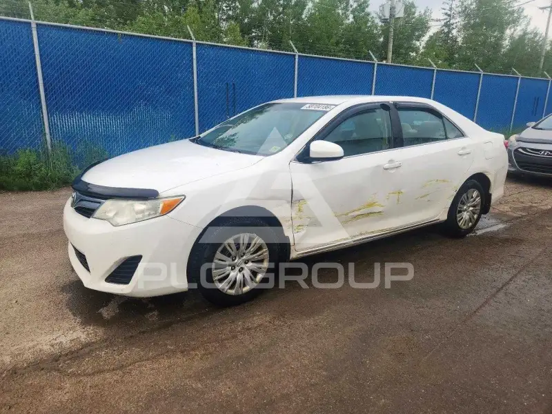 2013 Toyota CAMRY фото