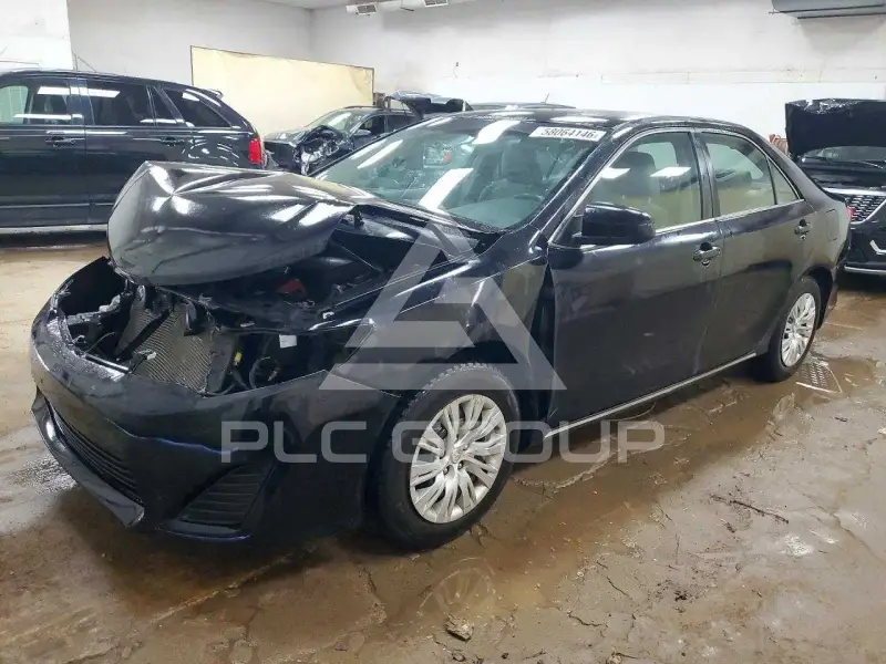 2013 Toyota CAMRY photo