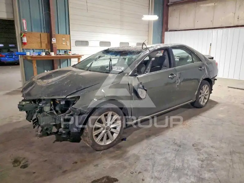2013 Toyota CAMRY photo