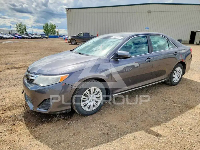 2013 Toyota CAMRY фото