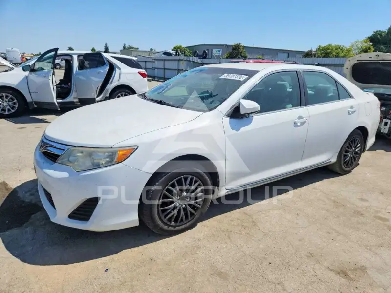 2013 Toyota CAMRY фото