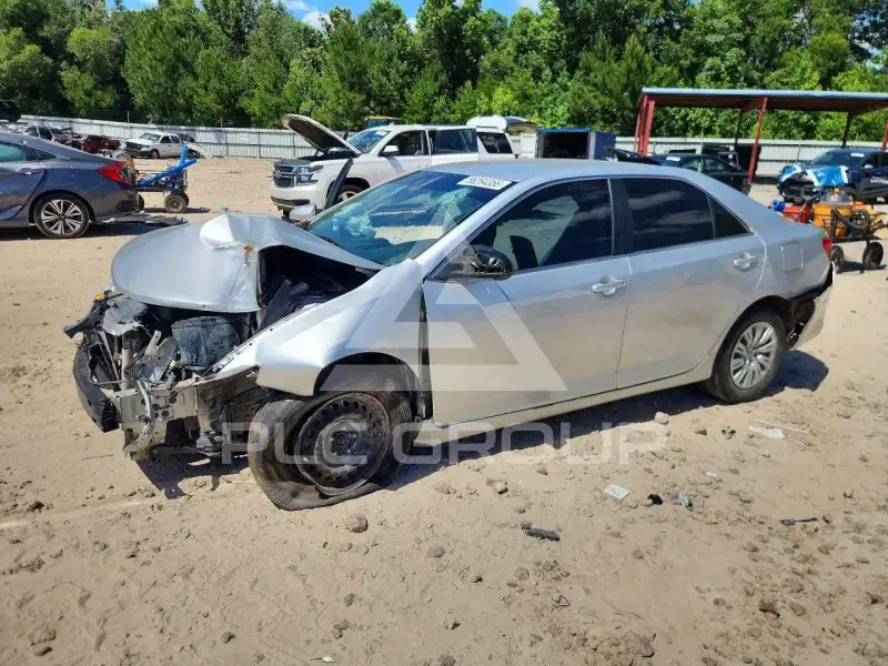 2013 Toyota CAMRY photo