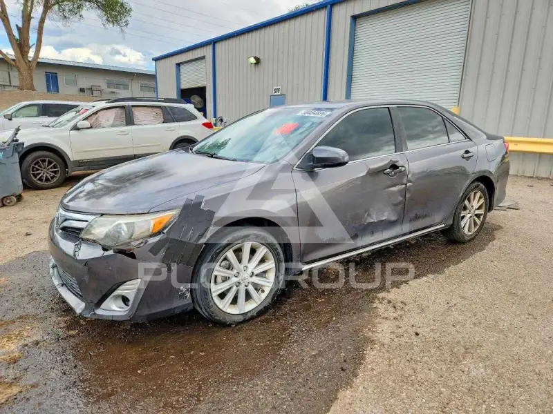 2013 Toyota CAMRY фото