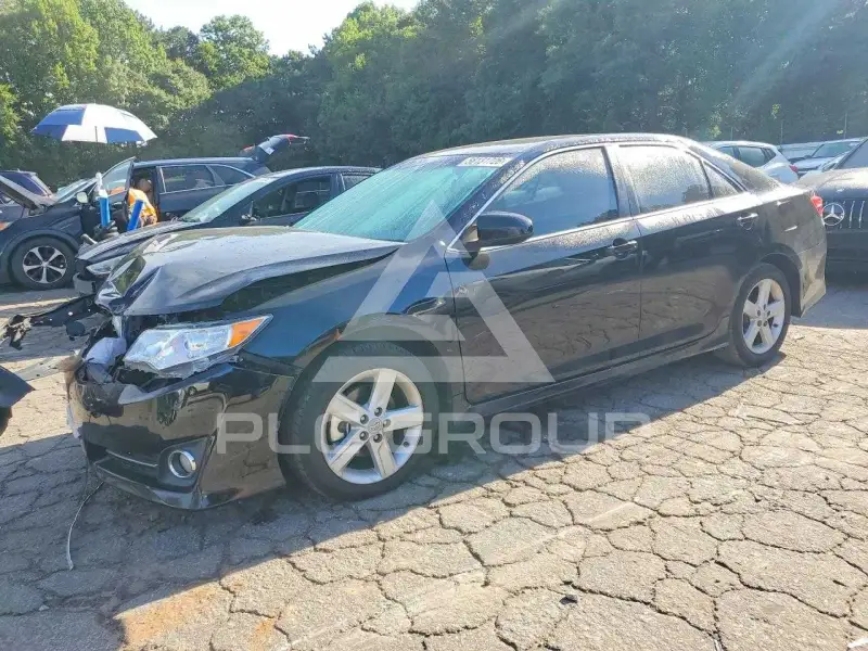 2013 Toyota CAMRY фото