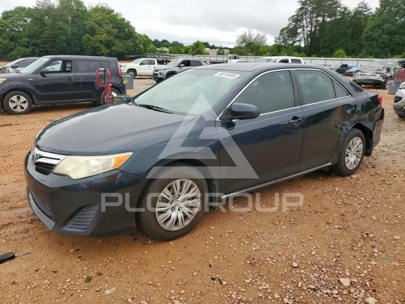 2013 Toyota CAMRY фото