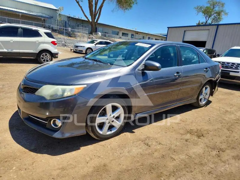 2013 Toyota CAMRY photo