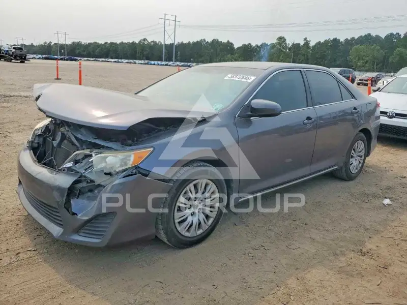 2013 Toyota CAMRY фото
