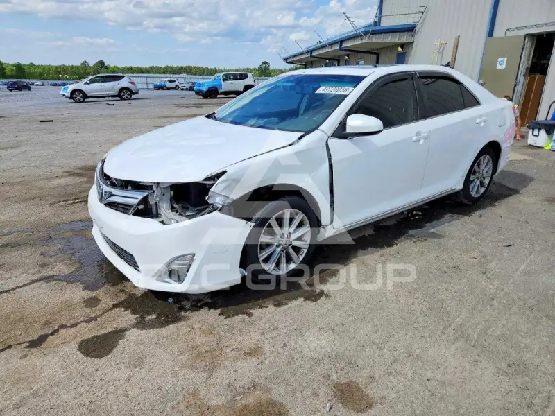 2013 Toyota CAMRY photo