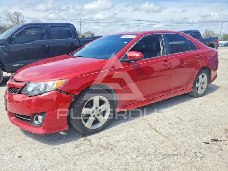 2013 Toyota CAMRY photo