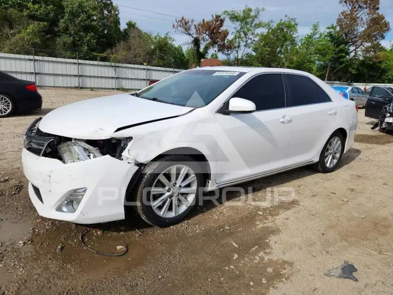 2013 Toyota CAMRY photo