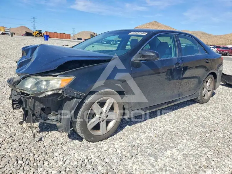 2013 Toyota CAMRY фото