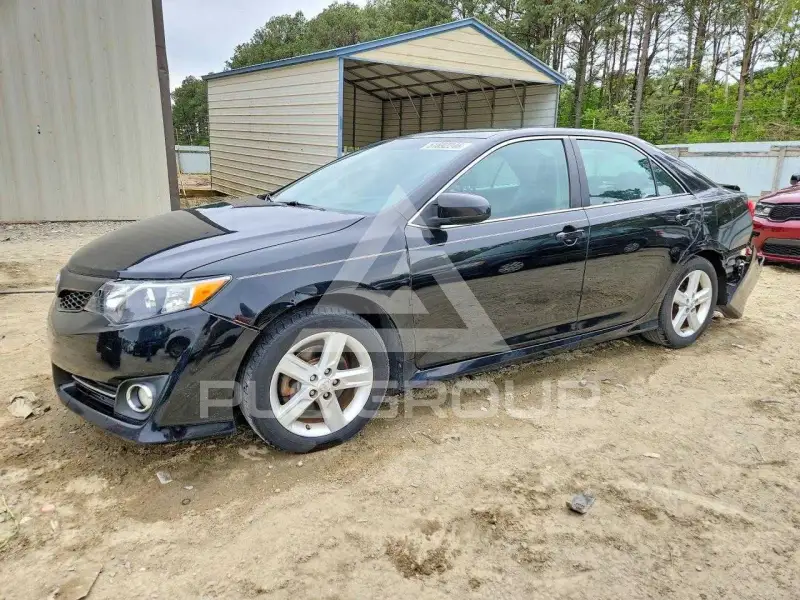 2013 Toyota CAMRY photo
