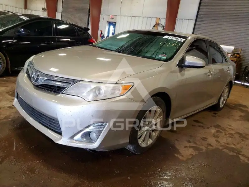 2013 Toyota CAMRY фото
