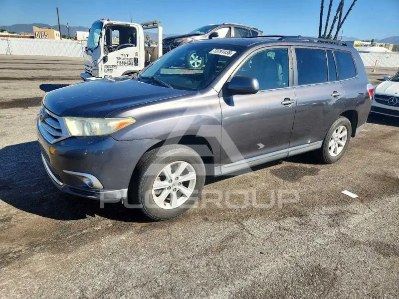 2013 Toyota Highlander photo