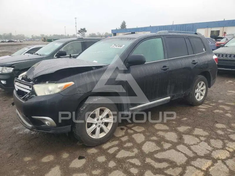 2013 Toyota Highlander фото