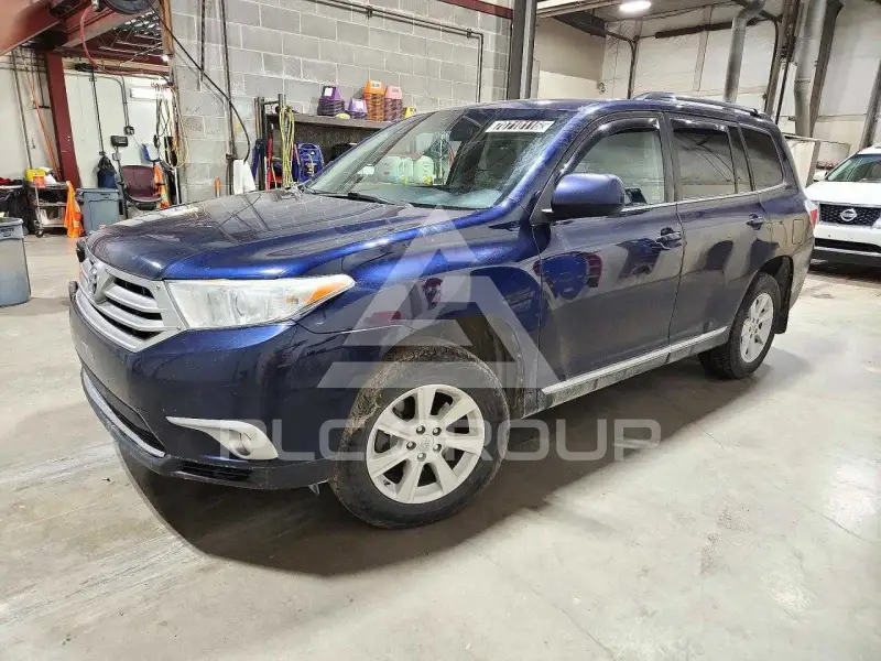2013 Toyota Highlander фото