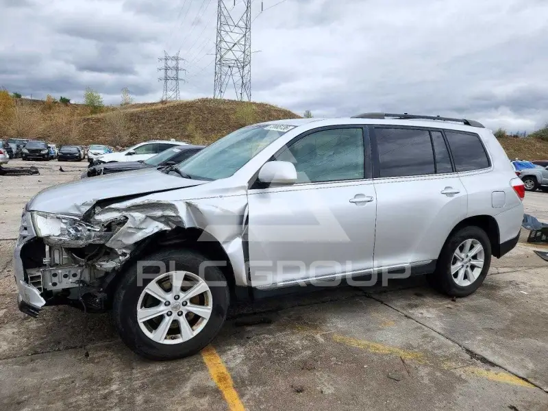 2013 Toyota Highlander фото