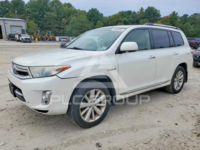 2013 Toyota Highlander фото