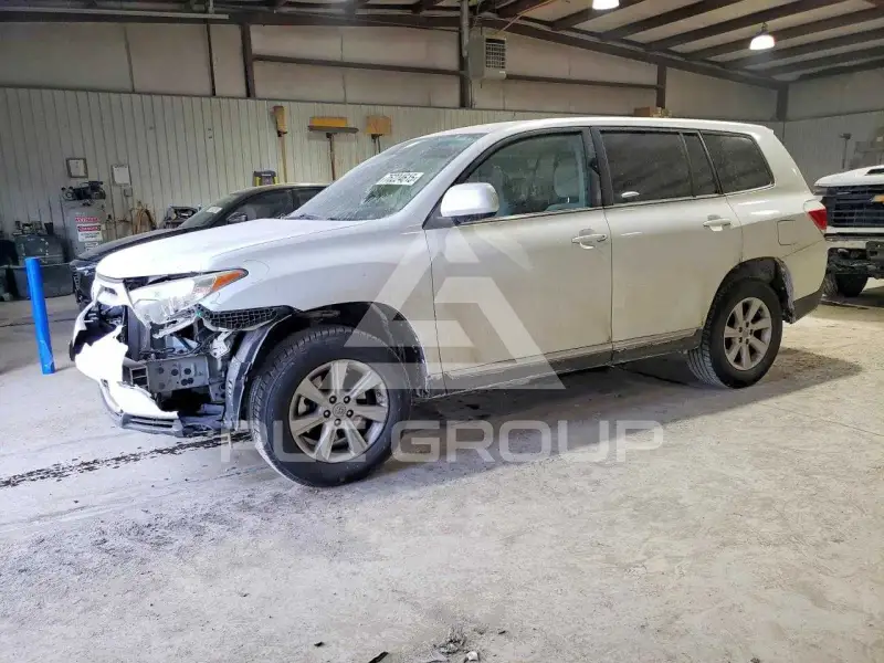 2013 Toyota Highlander фото
