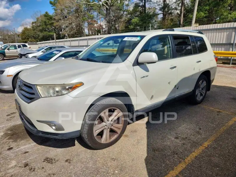 2013 Toyota Highlander фото