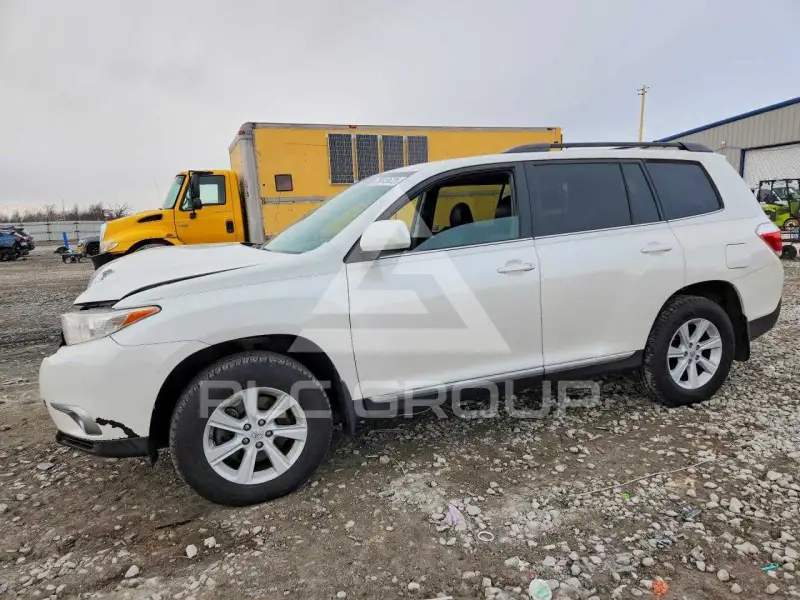 2013 Toyota Highlander фото
