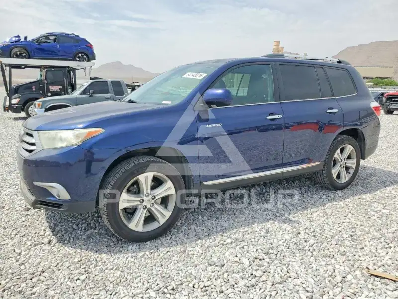 2013 Toyota Highlander фото