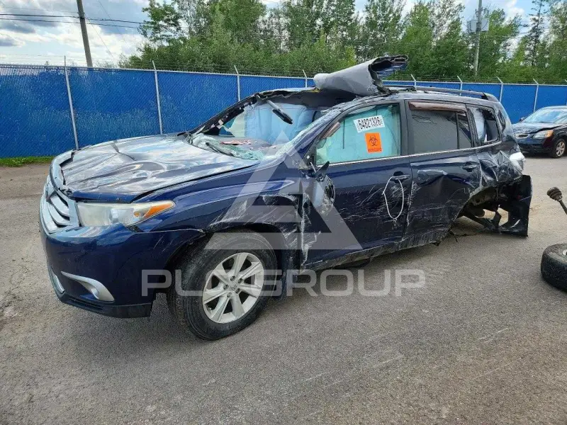 2013 Toyota Highlander фото