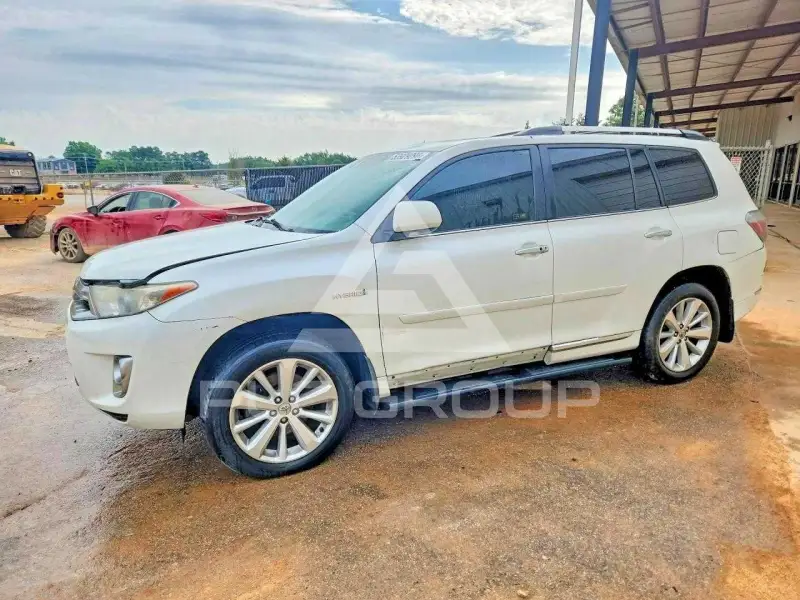 2013 Toyota Highlander фото