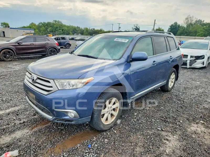 2013 Toyota Highlander фото