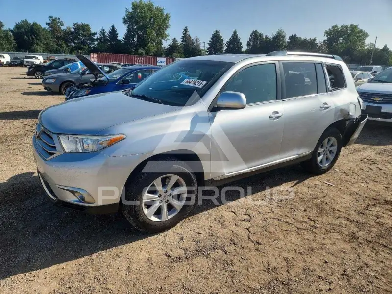 2013 Toyota Highlander photo