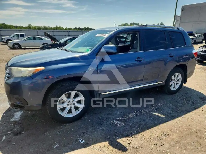 2013 Toyota Highlander фото