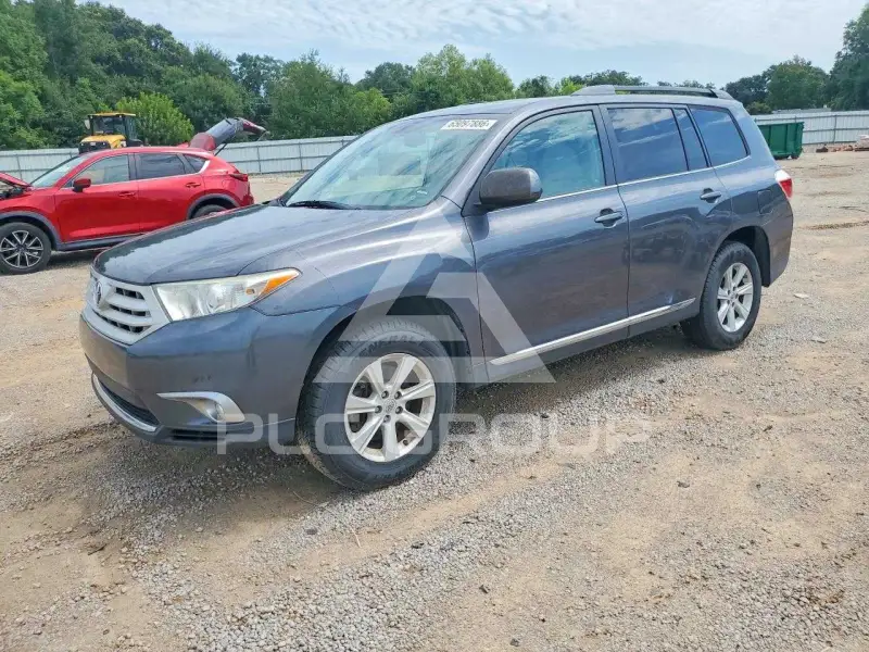 2013 Toyota Highlander photo