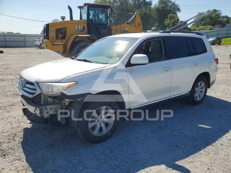 2013 Toyota Highlander photo