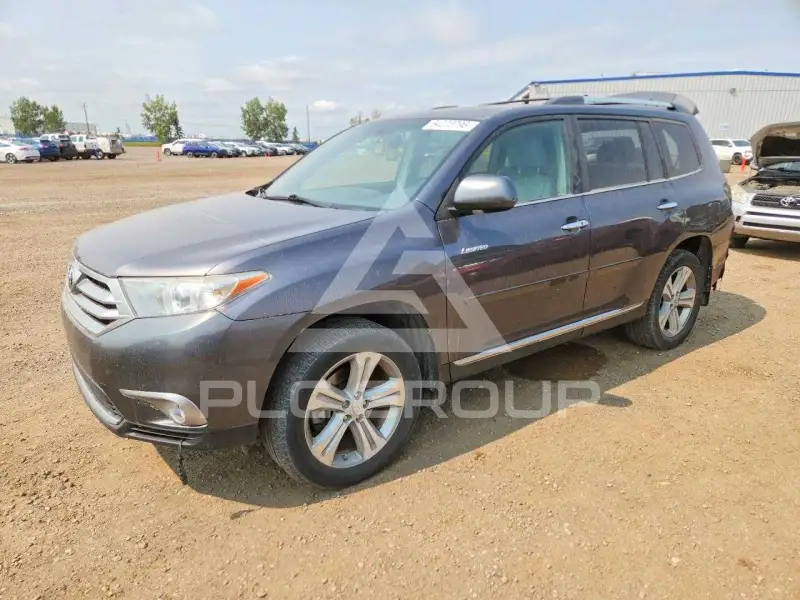 2013 Toyota Highlander фото