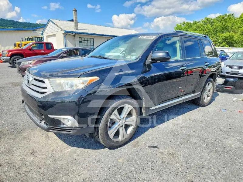 2013 Toyota Highlander фото