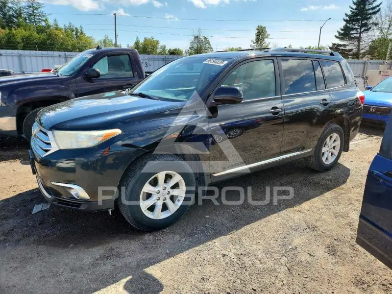 2013 Toyota Highlander photo
