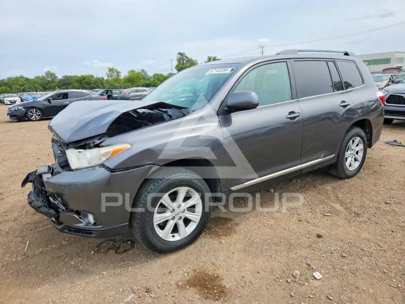 2013 Toyota Highlander фото