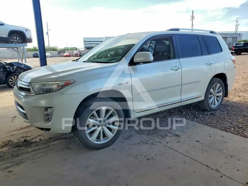 2013 Toyota Highlander фото