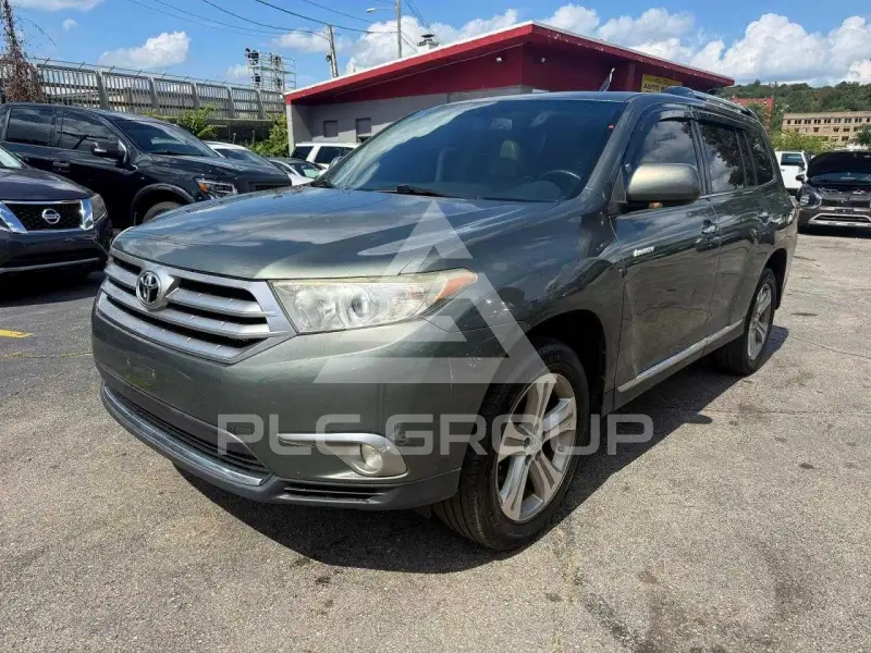 2013 Toyota Highlander фото