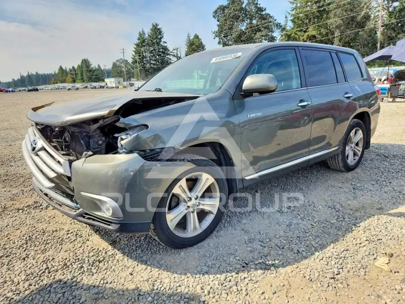 2013 Toyota Highlander photo