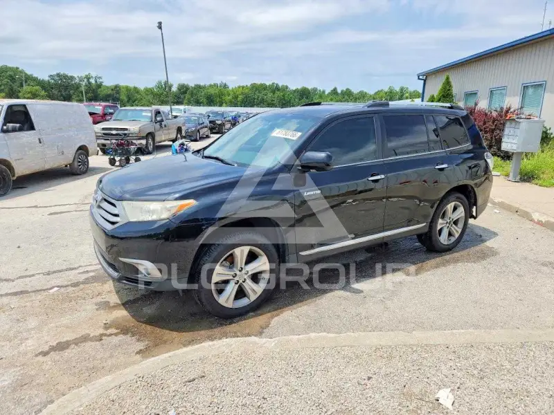 2013 Toyota Highlander фото